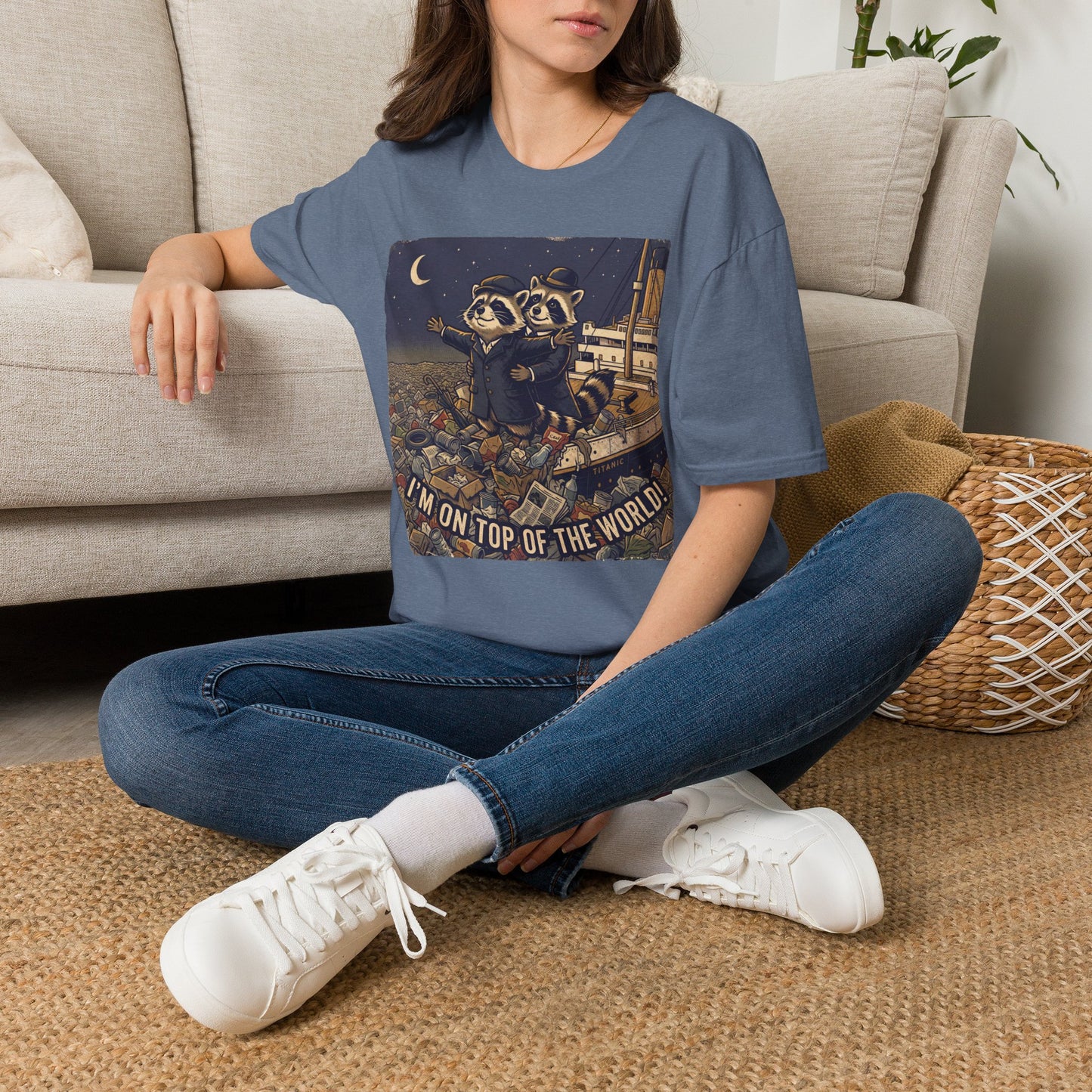 I’m On Top of the World! Raccoon Titanic Parody T-Shirt